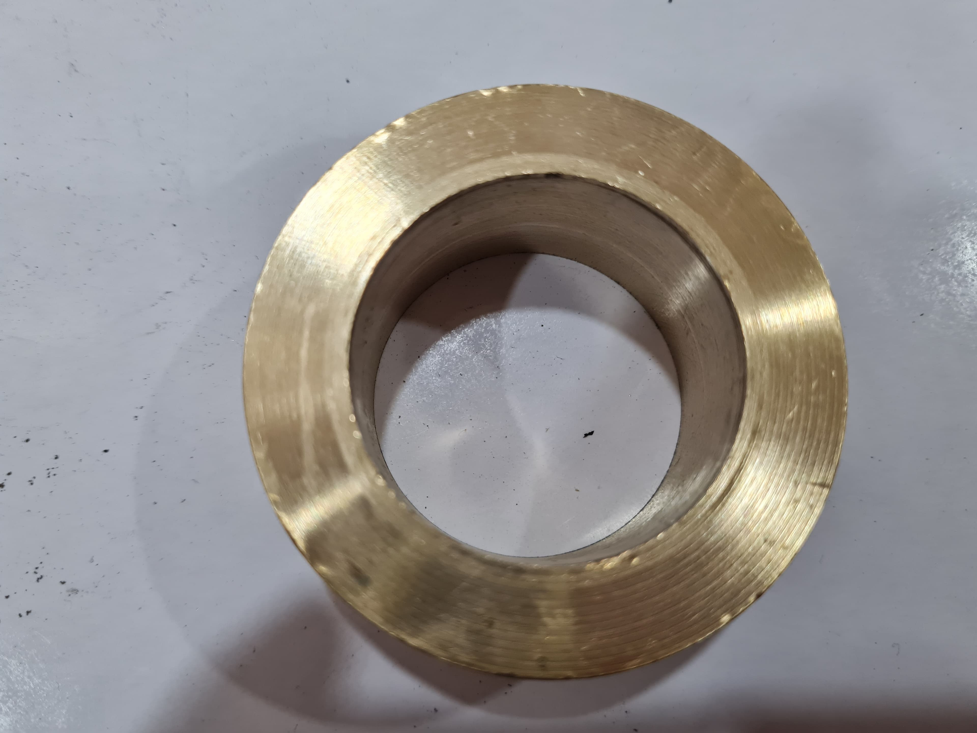 BUCKET SPACER