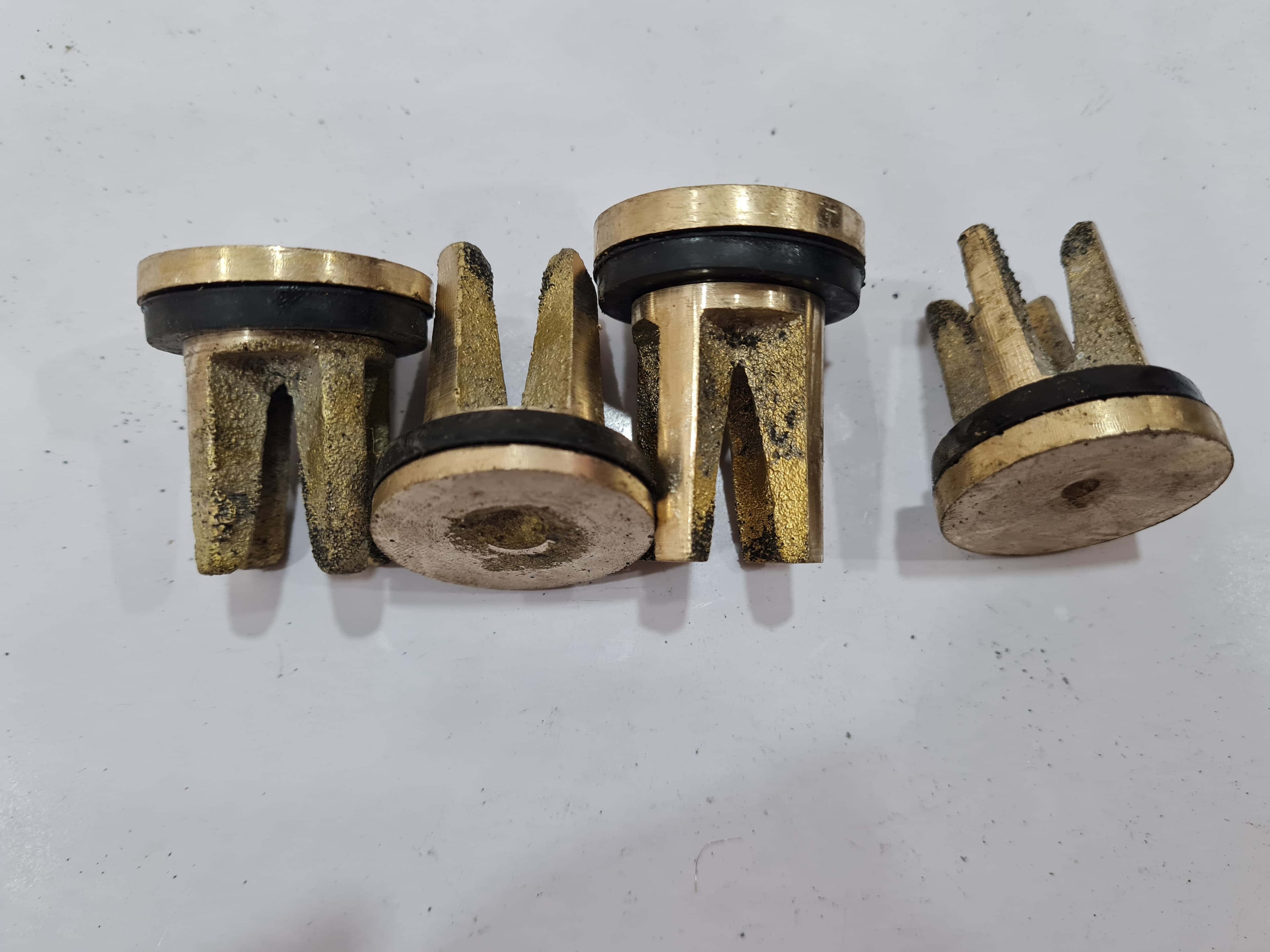 Catalogue image 4